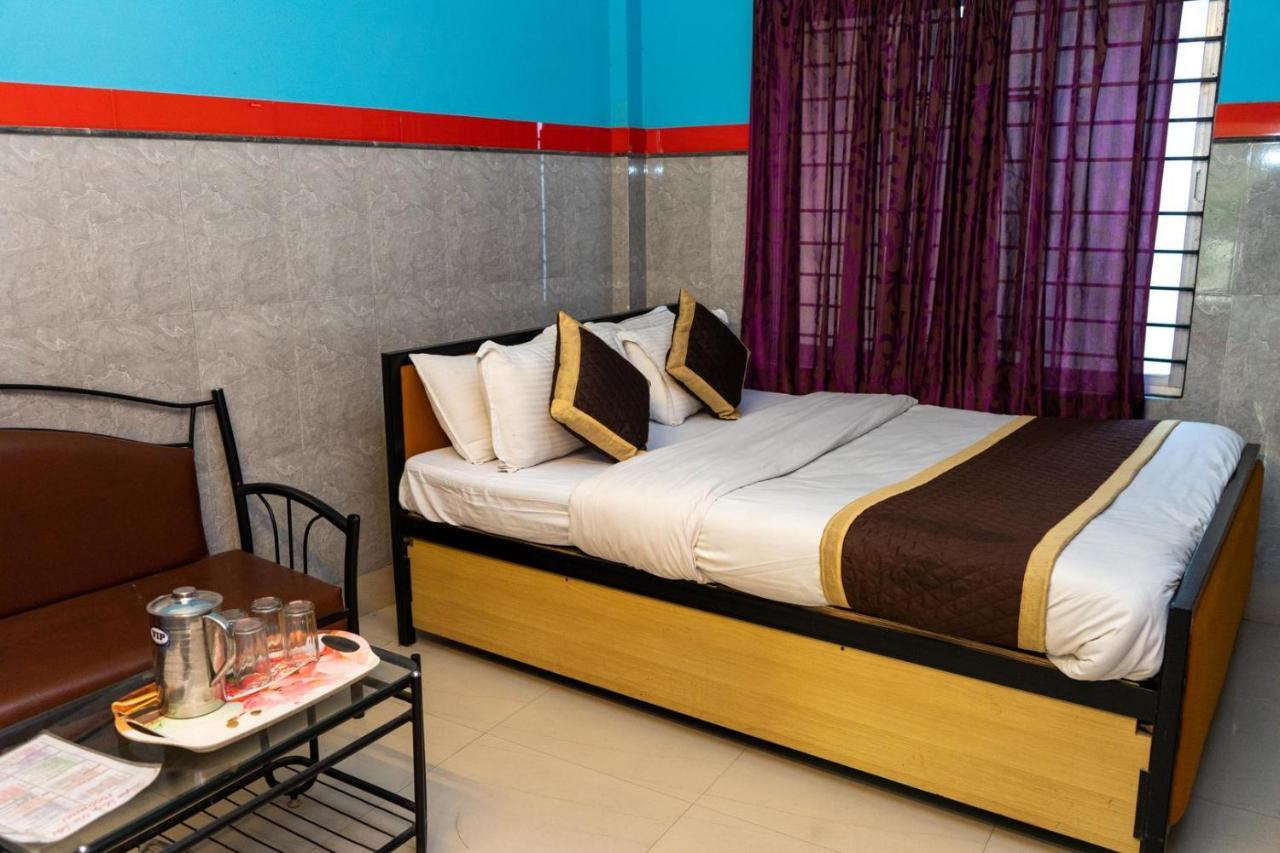 Tirupati Lodge Njp Siliguri Exterior foto